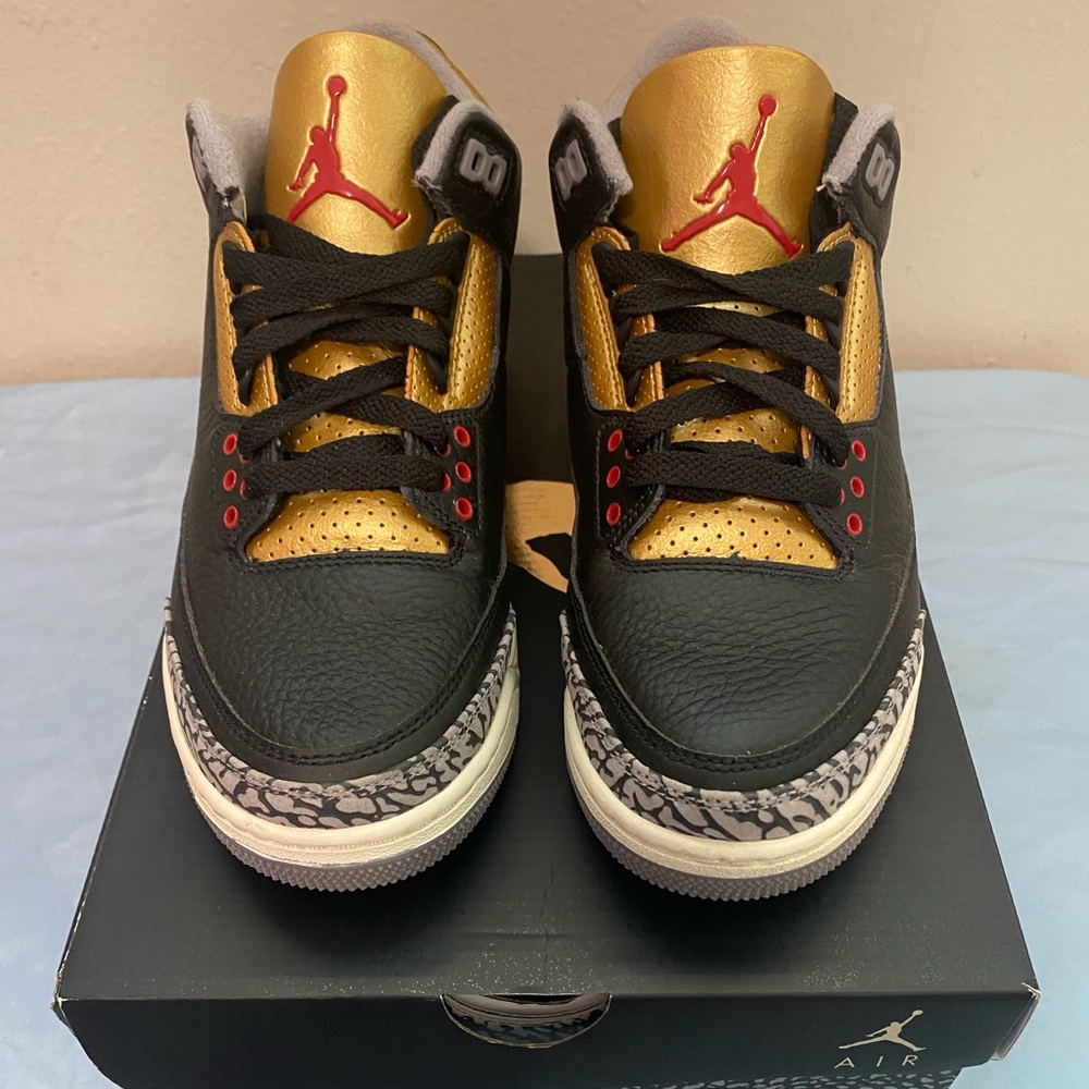 Air Jordan Retro 3 Women’s Sneakers: Black, Fire Red, Metallic Gold US 8.5 UK 6